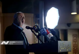 واکنش ظریف به برخی شیطنت‌ها: جهانگیری همیشه به عنوان یک وزنه سنگین در کنار دولت روحانی بود+فیلم
