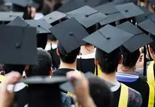 بدبینی یا بیداری/چرا نخبگان ایرانی به منفی‌نگری متهم می‌شوند؟ 