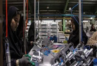 دستور ستاد تسهیل و رفع موانع تولید به بانک مرکزی برای کاهش محدودیت‌های بانکی