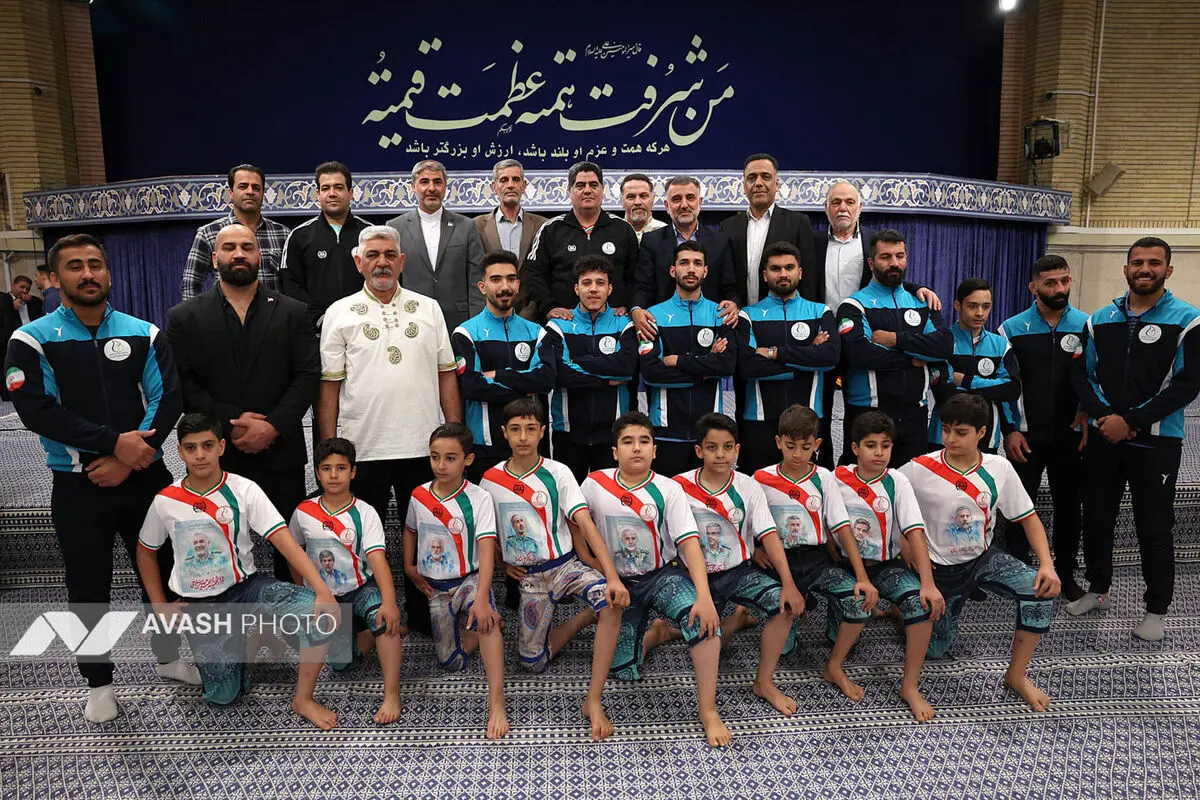 دیدار قهرمانان و مدال‌آوران ورزشی و المپیادهای علمی جهانی با رهبر انقلاب