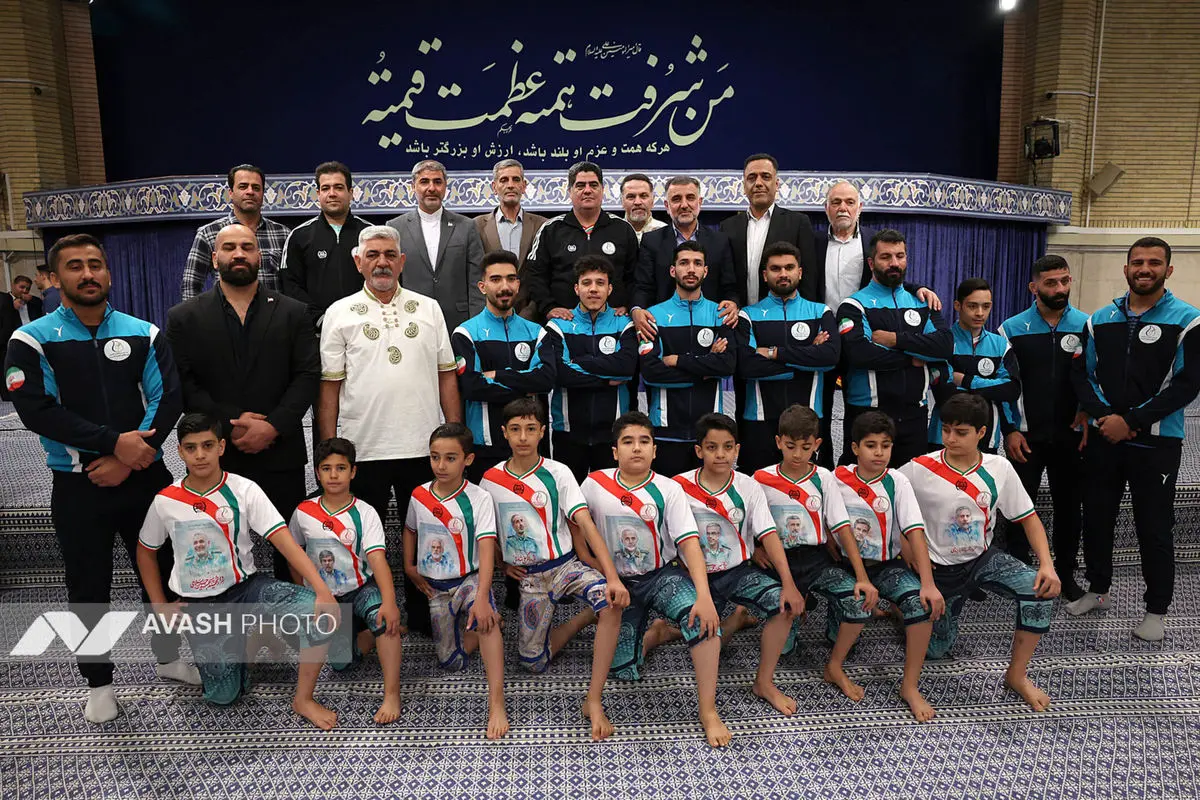 دیدار قهرمانان و مدال‌آوران ورزشی و المپیادهای علمی جهانی با رهبر انقلاب