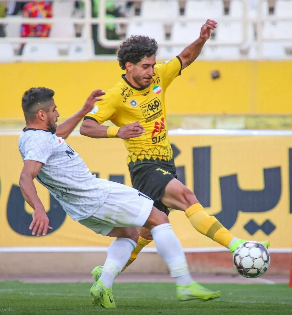 سپاهان با شکست مس امیدوار ماند