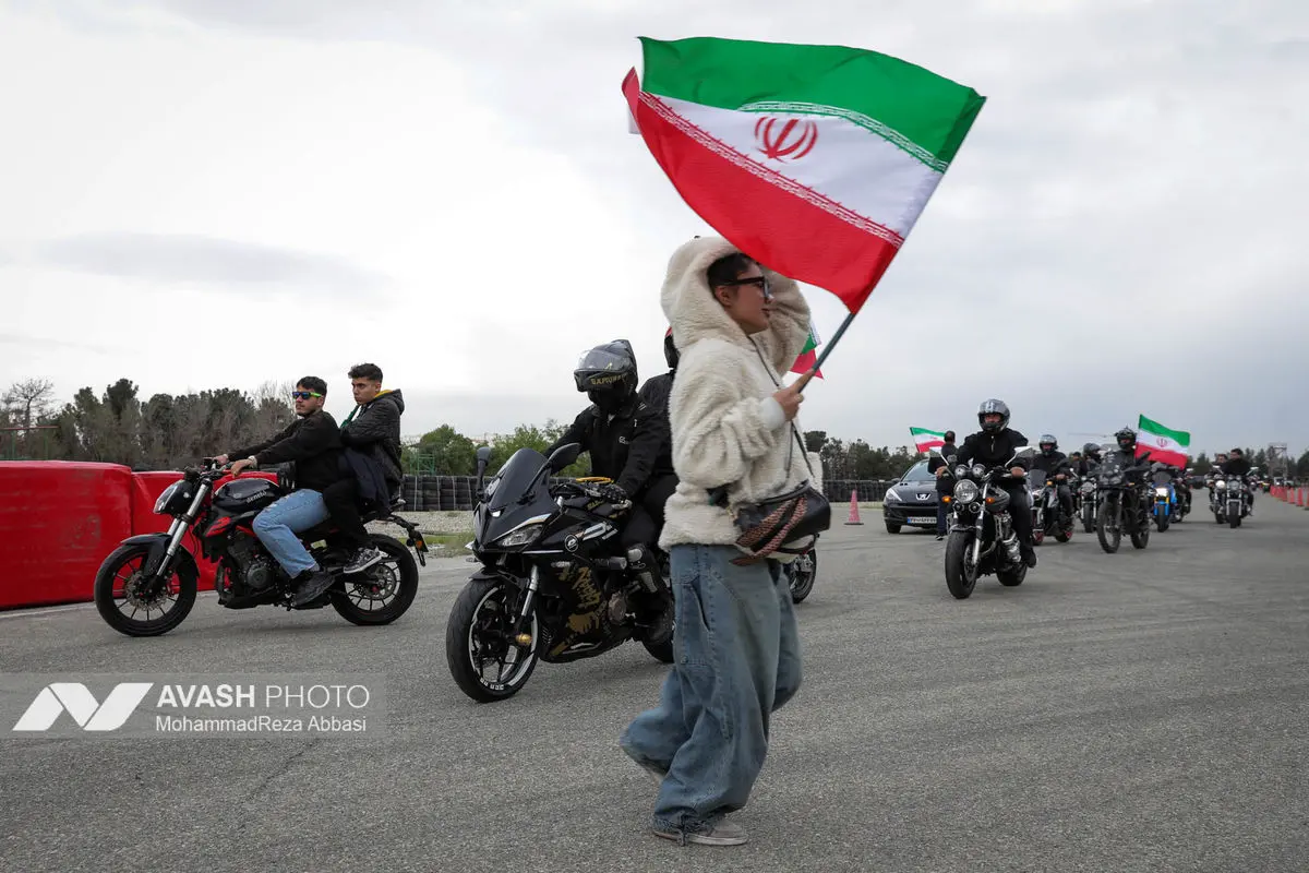 گردهمایی خودرویی و موتوری "وحدت و اقتدار"