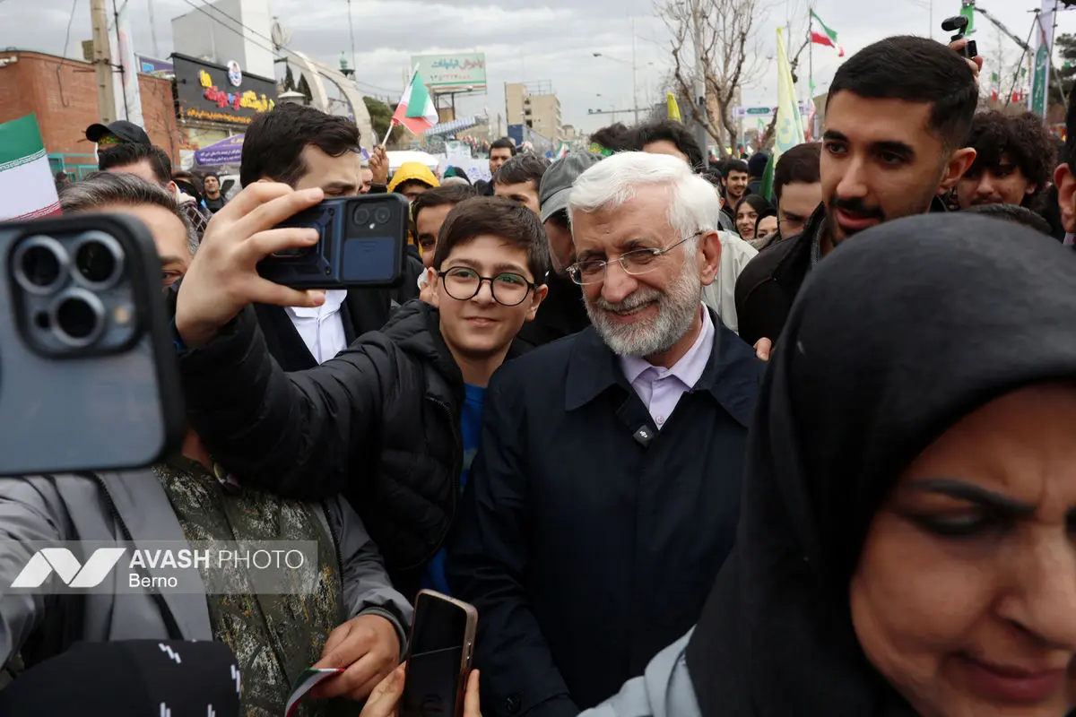 حضور مردم و مسئولان در راهپیمایی ۲۲ بهمن