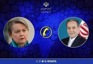 عراقچی با وزیر خارجه انگلیس گفت‌وگو کرد