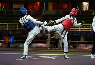 صعود دختر تکواندوکار ایران به مرحله یک‌چهارم نهایی