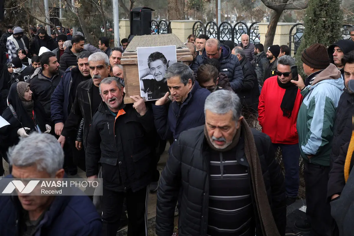 مراسم تشییع پیکر «رضا رویگری»