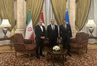 دیدار سه‌جانبه میان عراقچی، عبدالعاطی و گروسی در قاهره