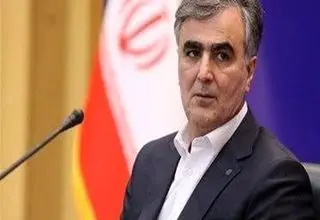 بازدید رئیس کل بانک مرکزی از شعبات بانکی
