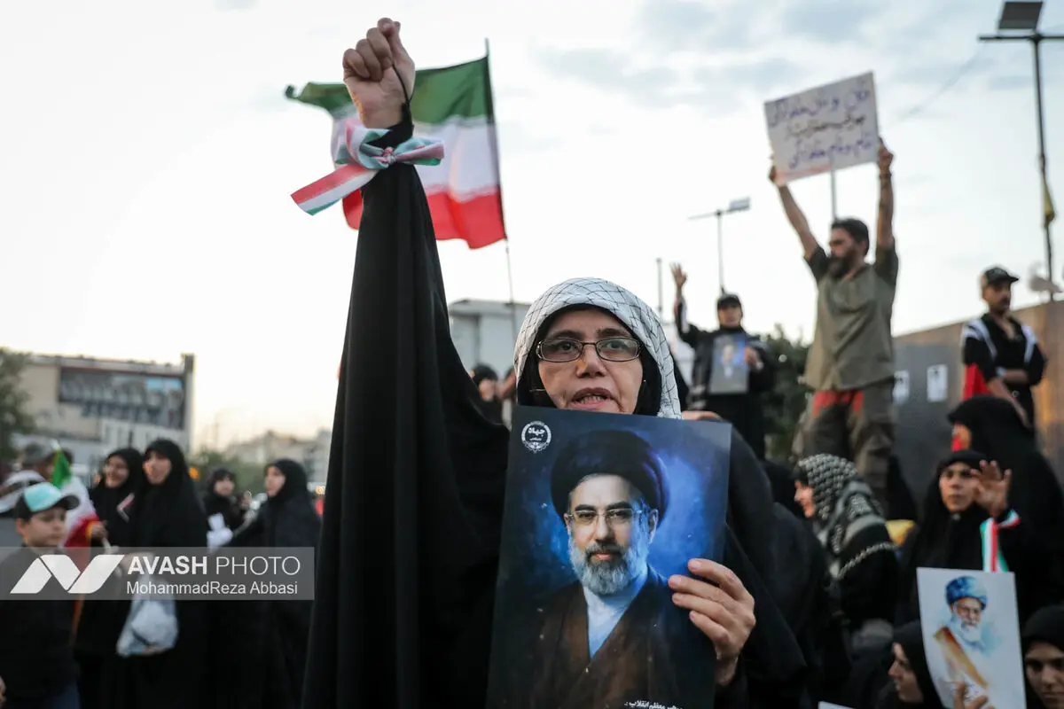 مراسم تشییع پیکر مطهر رهبر شهید انقلاب در تهران - ۱