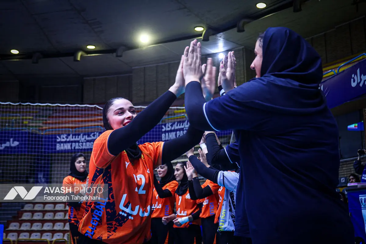 لیگ برتر والیبال زنان _ سایپا ۳ و نفت امیدیه صفر