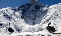 برف و بهمن در ارتفاعات/از کوهنوردی بپرهیزید