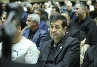 حضور وزیر ورزش در مراسم ترحیم عکاس ورزشی 
