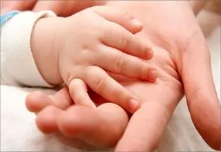 پرداخت ۱۲.۹ همت وام فرزندآوری از سوی بانک مرکزی