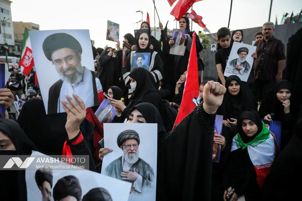 مراسم تشییع پیکر مطهر رهبر شهید انقلاب در تهران - ۱