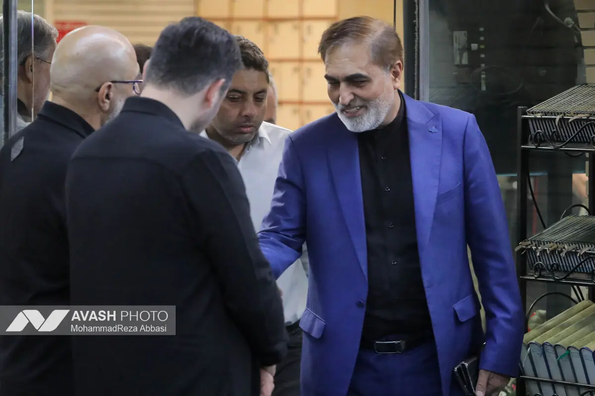 مراسم یادبود مرحوم «اکبر عبدی» در مسجد بلال صدا و سیما