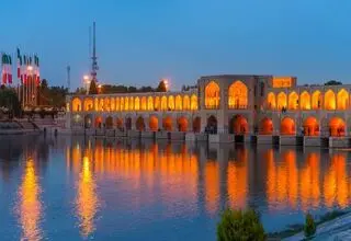 وقتی زاینده‌رود پیست اسب سواری می‌شود+فیلم تاسف‌برانگیز