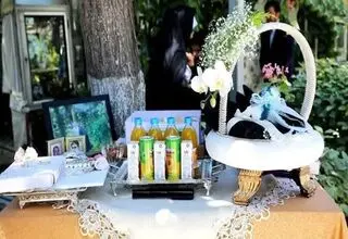 برگزاری مراسم عروسی زوج جوان در بهشت زهرای تهران +عکس