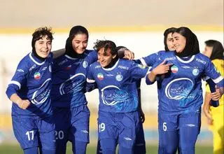 هفته اول؛ توقف قهرمان، شروع پرقدرت سرخابی‌ها 