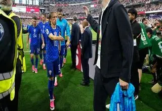 سرمربی بوسنی: حذف را جشن می‌گیرم و به بازیکنانم افتخار می‌کنم