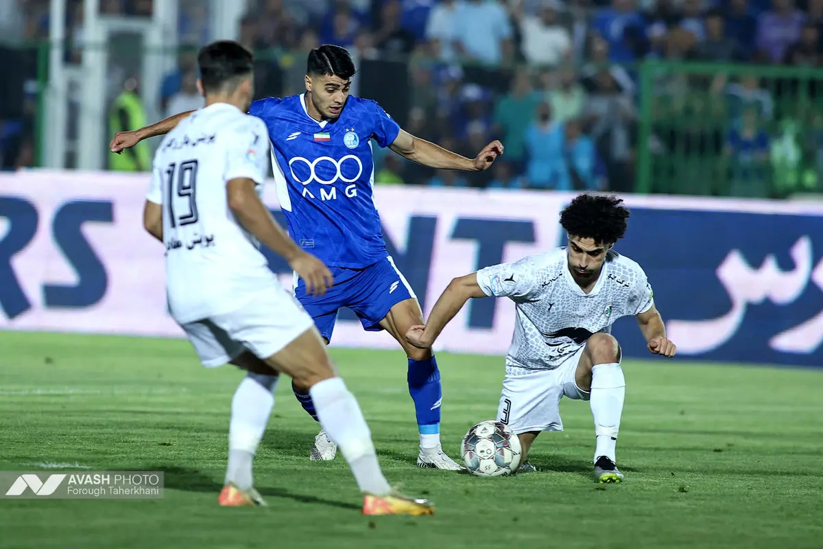 لیگ برتر فوتبال - استقلال و ذوب آهن