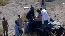 مصدومیت یک کارگر سوخت‌بر بر اثر تصادف در جاده ایرانشهر