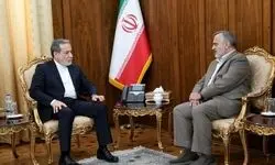 دیدار رئیس جدید سازمان حج و زیارت با عراقچی