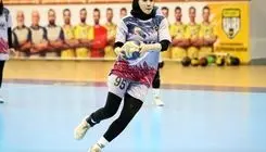 هفته دهم لیگ برتر هندبال زنان/ سنگ آهن بافق صدرنشین شد