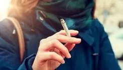 سبقت دخترها از پسرها در مصرف سیگار