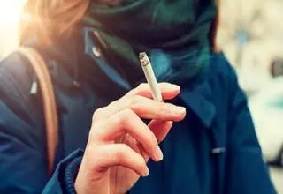 سبقت دخترها از پسرها در مصرف سیگار