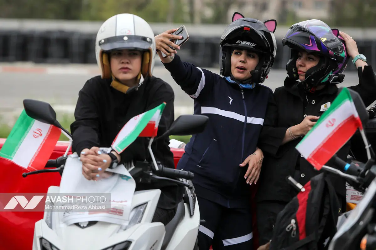 گردهمایی خودرویی و موتوری 