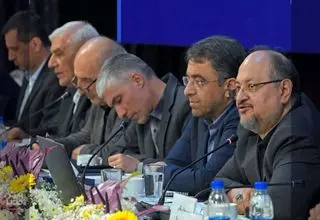 پاسخ شریعتمداری به منتقدان 