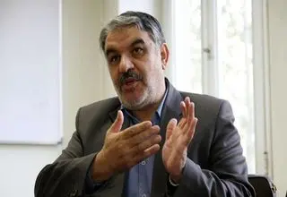 ترامپ معنای بیانیه آیت الله سیستانی را نمی‌فهمد/ اشغال نظامی یا استقرار پایدار نیروهای خارجی در ایران نه ممکن است، نه عاقلانه