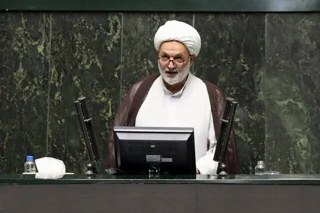 روانبخش: شهید رئیسی کشور را معطل تحریمها نکرد