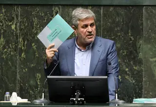 تاجگردون: در بودجه ۱۴۰۵ به نیروهای مسلح توجه ویژه شده است