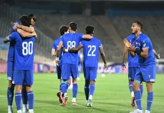 استقلالی‌ها ۶۰ درصد از قراردادشان را دریافت کردند