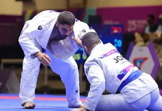 شکست طاهرخانی در نخستین مبارزه جوجیتسو