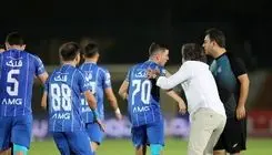 تشویق ساپینتو توسط استقلالی‌ها و نکته برداری سرمربی الوحدات