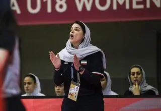 سرمربی یونانی تیم ملی بسکتبال بانوان مستقیم به چین می‌رود
