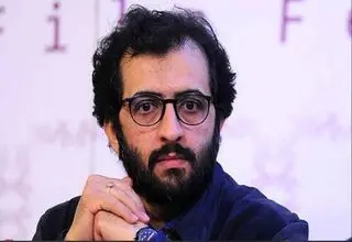 حکم دبیری برای بازیگر و کارگردان سینما