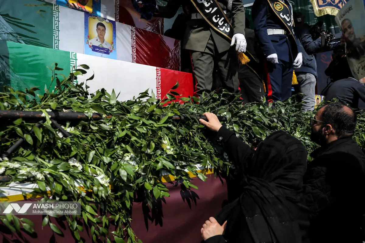 مراسم تشییع «علی لاریجانی»، «غلامرضا سلیمانی» و قهرمانان «ناو دنا»