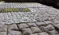 ضبط ۱۶۲ کیلو حشیش و ۱۶۰ کیلو گل به مقصد کویت و عراق