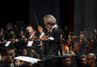 ارکستر ملی ایران با «گلگون» روی صحنه می‌رود