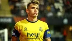 قلعه‌نویی خواستار حضور مهاجم دوتابعیتی در اردوی فروردین شد