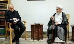 پزشکیان با آیت‌الله سبحانی دیدار کرد