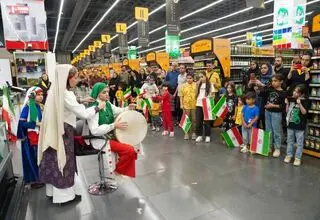 شاهنامه خوانی و تئاتر خیابانی در شیراز 