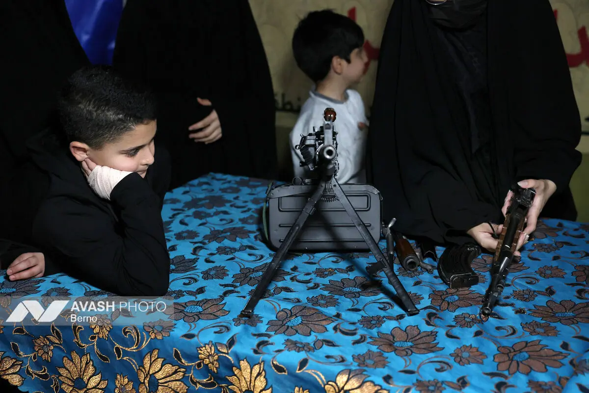 آموزش کار با سلاح در میدان ونک تهران
