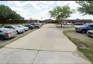 معلم نمونه متجاوز جنسی از آب در آمد