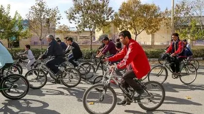 تهران؛ شهری که پیاده‌رو ندارد