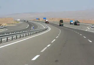 تا پایان بهار امسال ۳۰۷ کیلومتر بزرگراه در کشور به بهره‌برداری می‌رسد